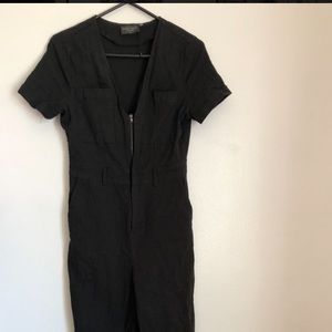 Dress Forum Jumpsuit Short Sleeve Black front zip